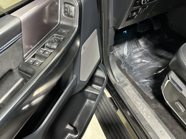 Certified 2025 Ford F150 Platinum w/ FX4 Off-Road Package AWD/4WD image 9