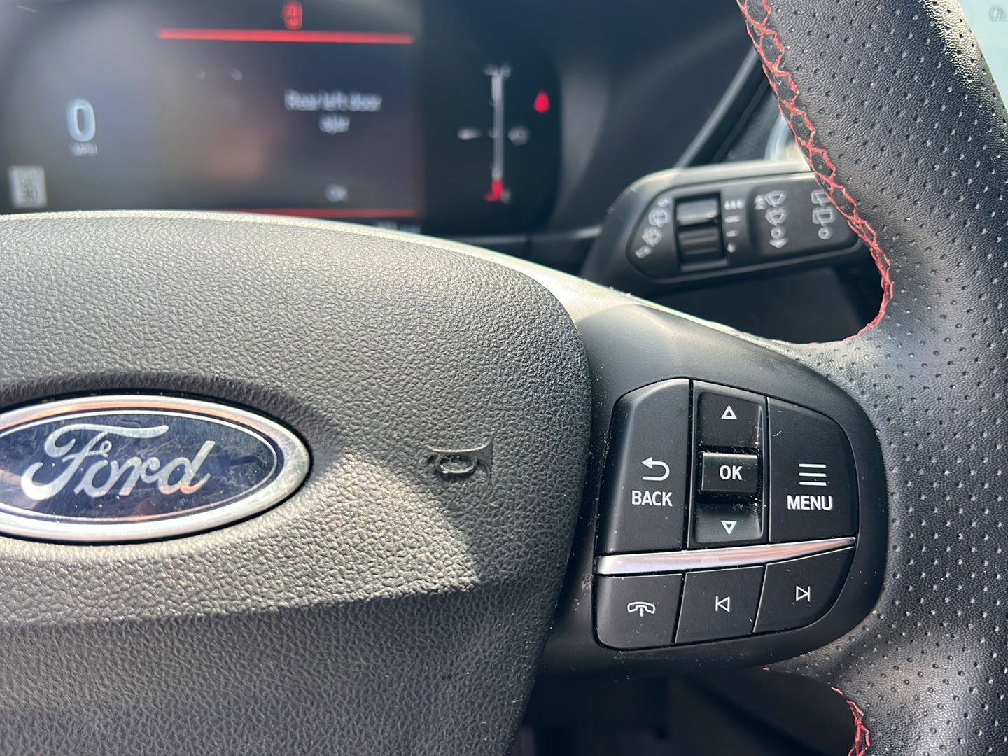 Certified 2025 Ford Escape ST-Line w/ Tech Pack #1 FWD image 22