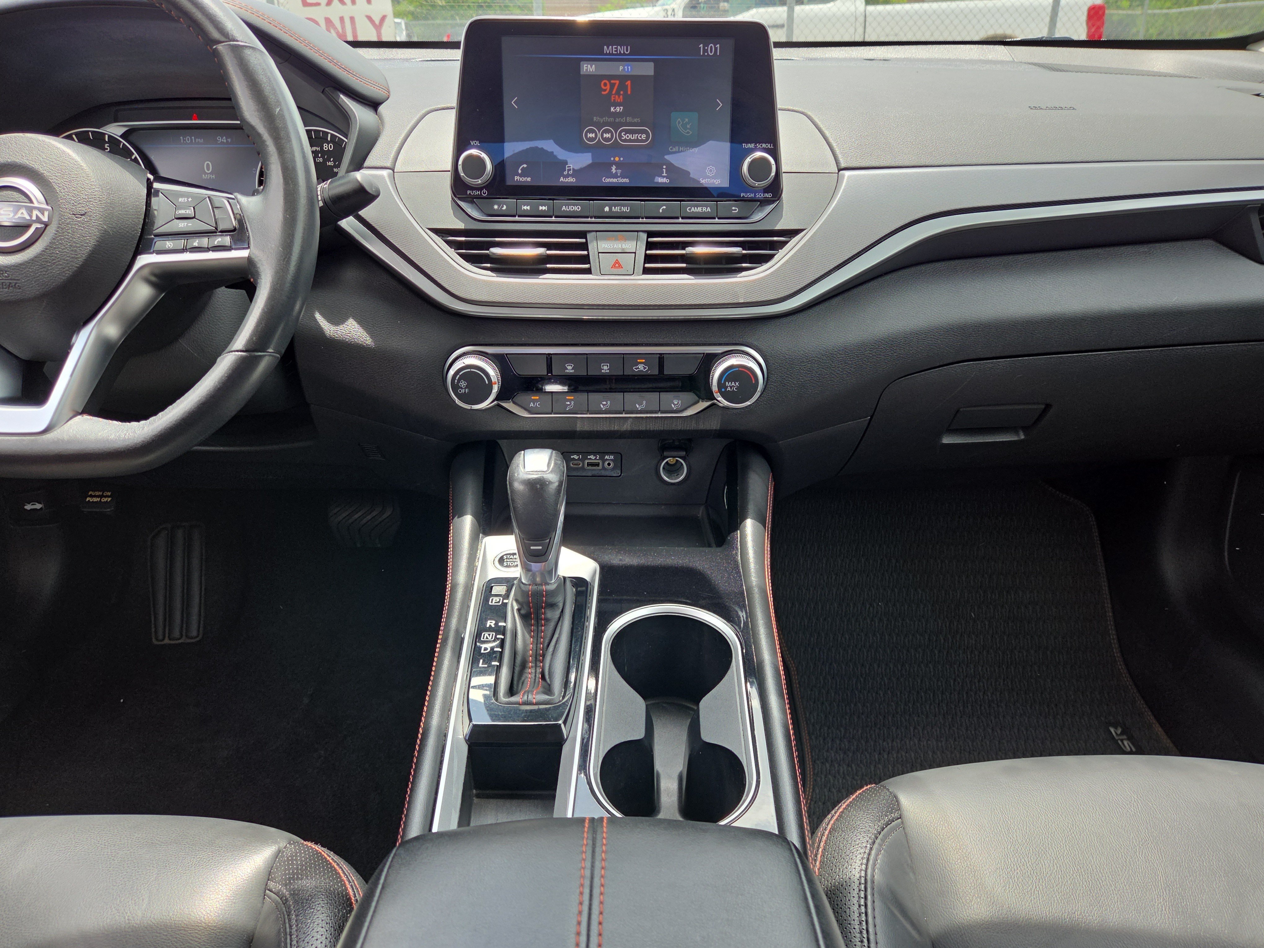 Used 2024 Nissan Altima 2.5 SR FWD image 18