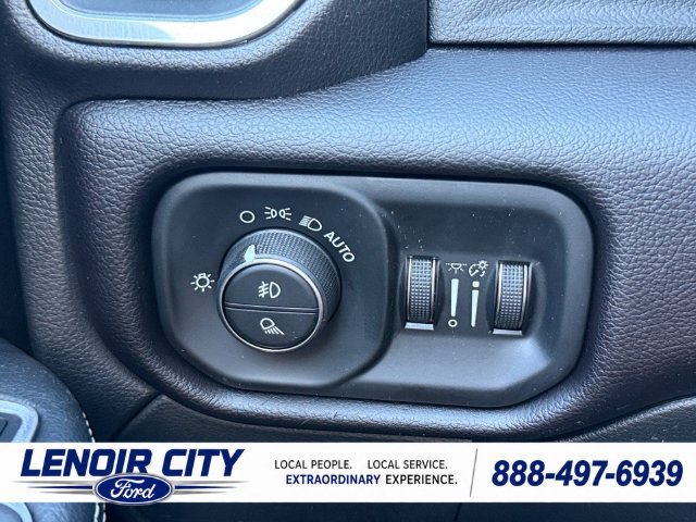 Used 2022 RAM 3500 Laramie AWD/4WD image 19