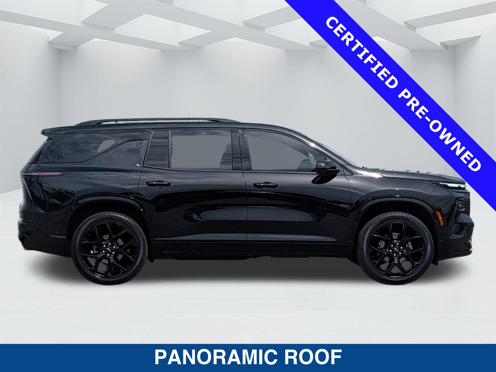 Used 2024 Chevrolet Traverse RS FWD image 4