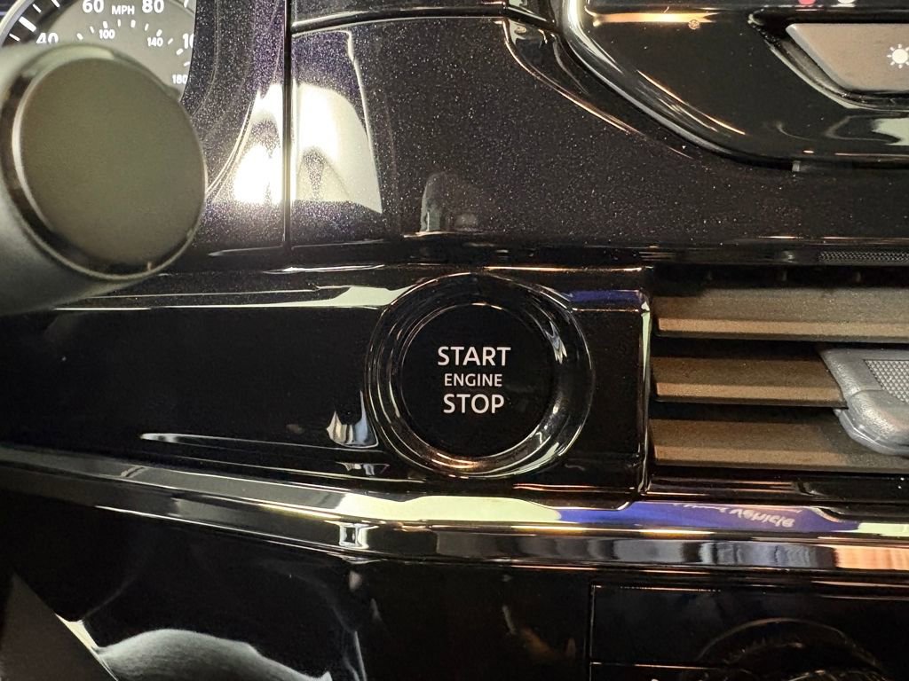 Used 2025 Nissan Pathfinder Rock Creek image 22