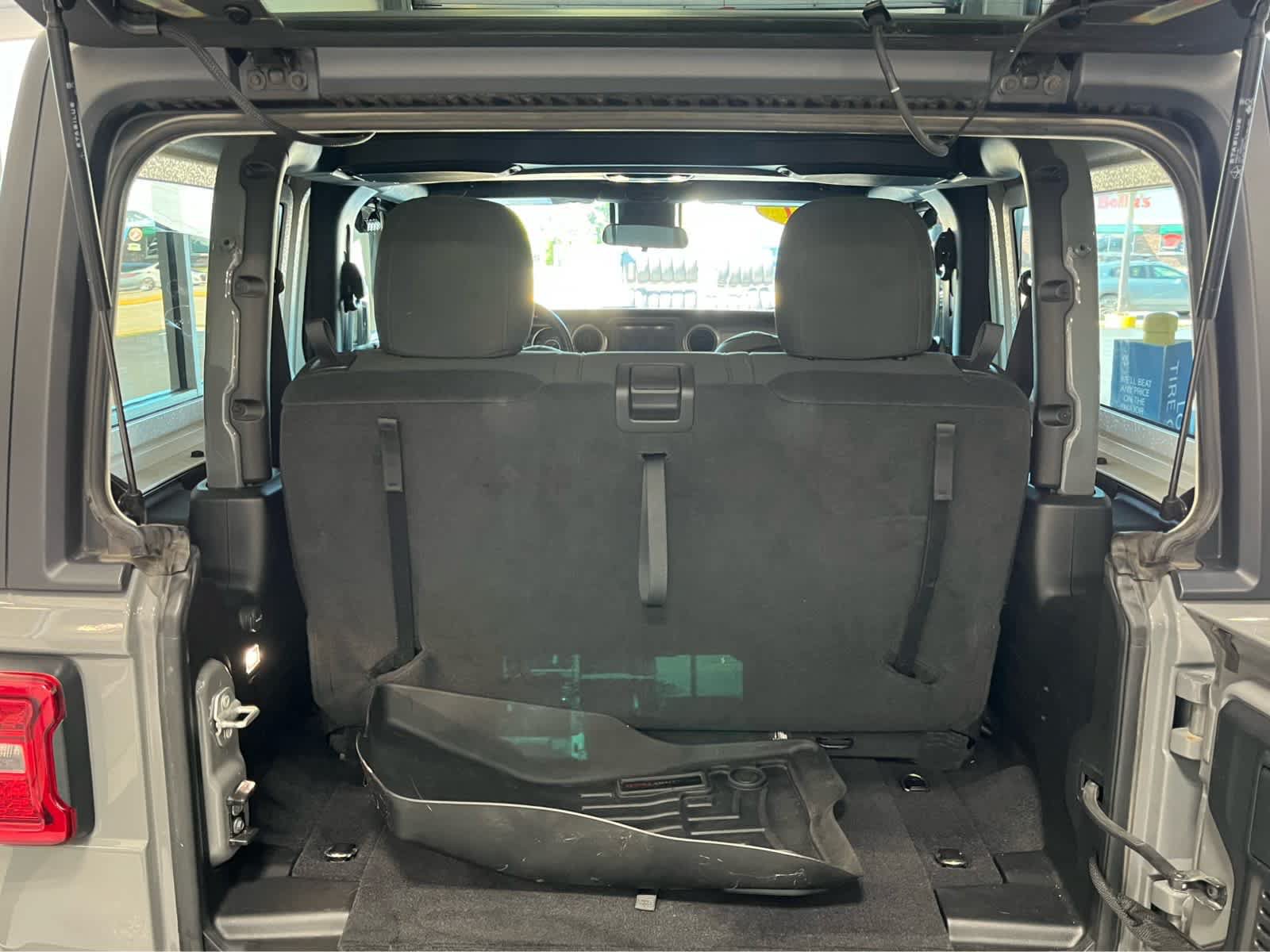 Used 2021 Jeep Wrangler Sport AWD/4WD image 11