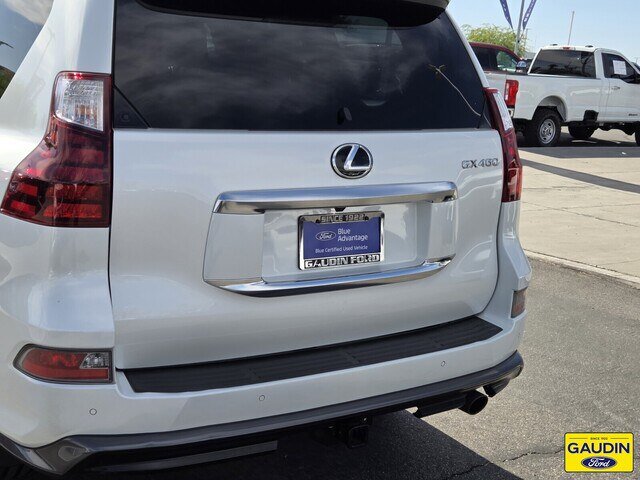 Used 2022 Lexus GX 460 Premium w/ Accessory Package AWD/4WD image 6
