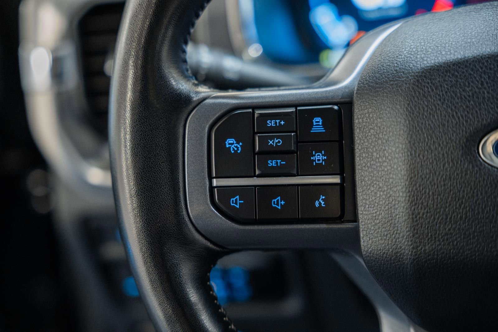 Certified 2023 Ford F150 Lariat w/ Equipment Group 502A High image 37