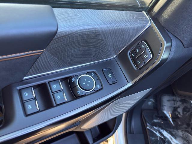 Certified 2024 Ford F450 Platinum w/ FX4 Off-Road Package image 14