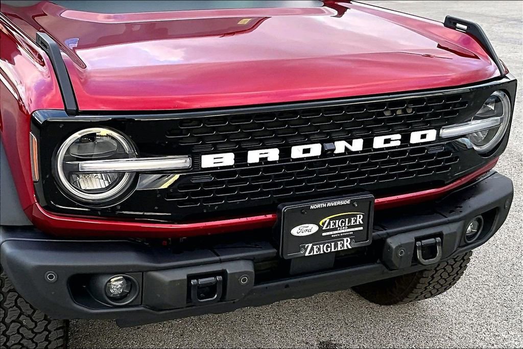 Certified 2025 Ford Bronco Badlands AWD/4WD image 29