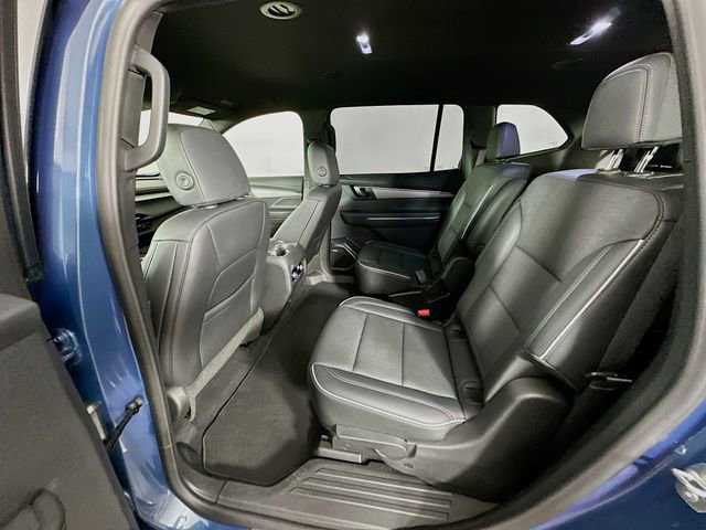 Used 2025 Buick Enclave Preferred FWD image 29