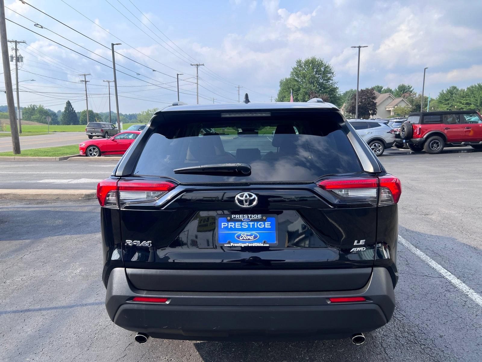 Used 2019 Toyota RAV4 LE w/ All Weather Liner Package AWD/4WD image 7