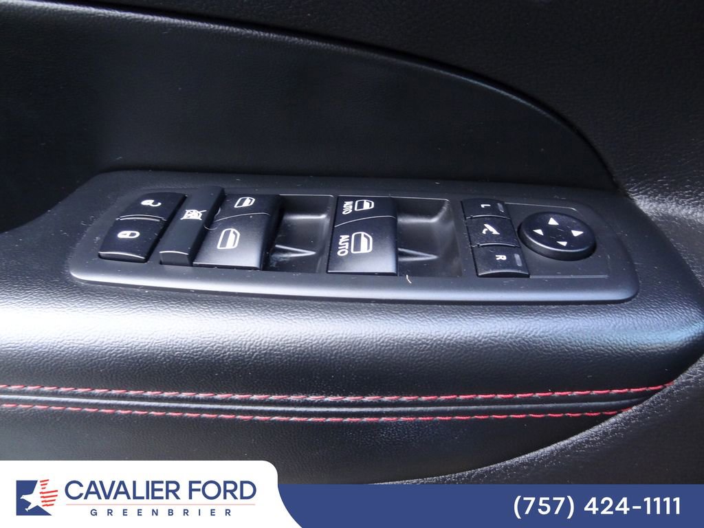 Used 2019 Jeep Grand Cherokee Trailhawk w/ Trailhawk Luxury Group AWD/4WD image 9