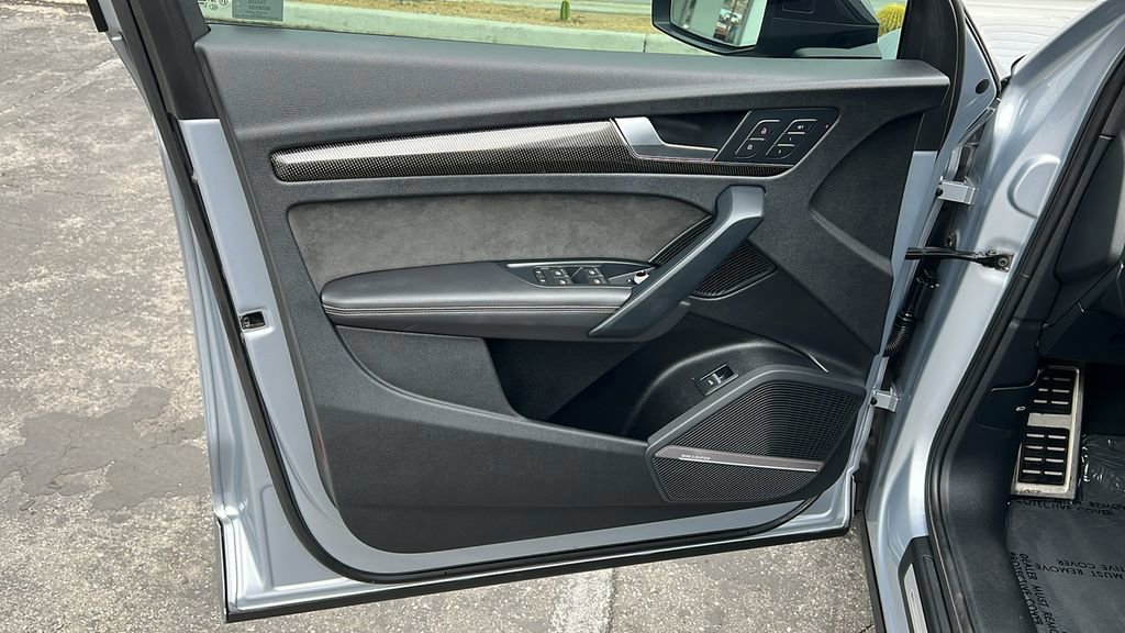 Used 2020 Audi SQ5 Premium Plus w/ Premium Plus Package image 17