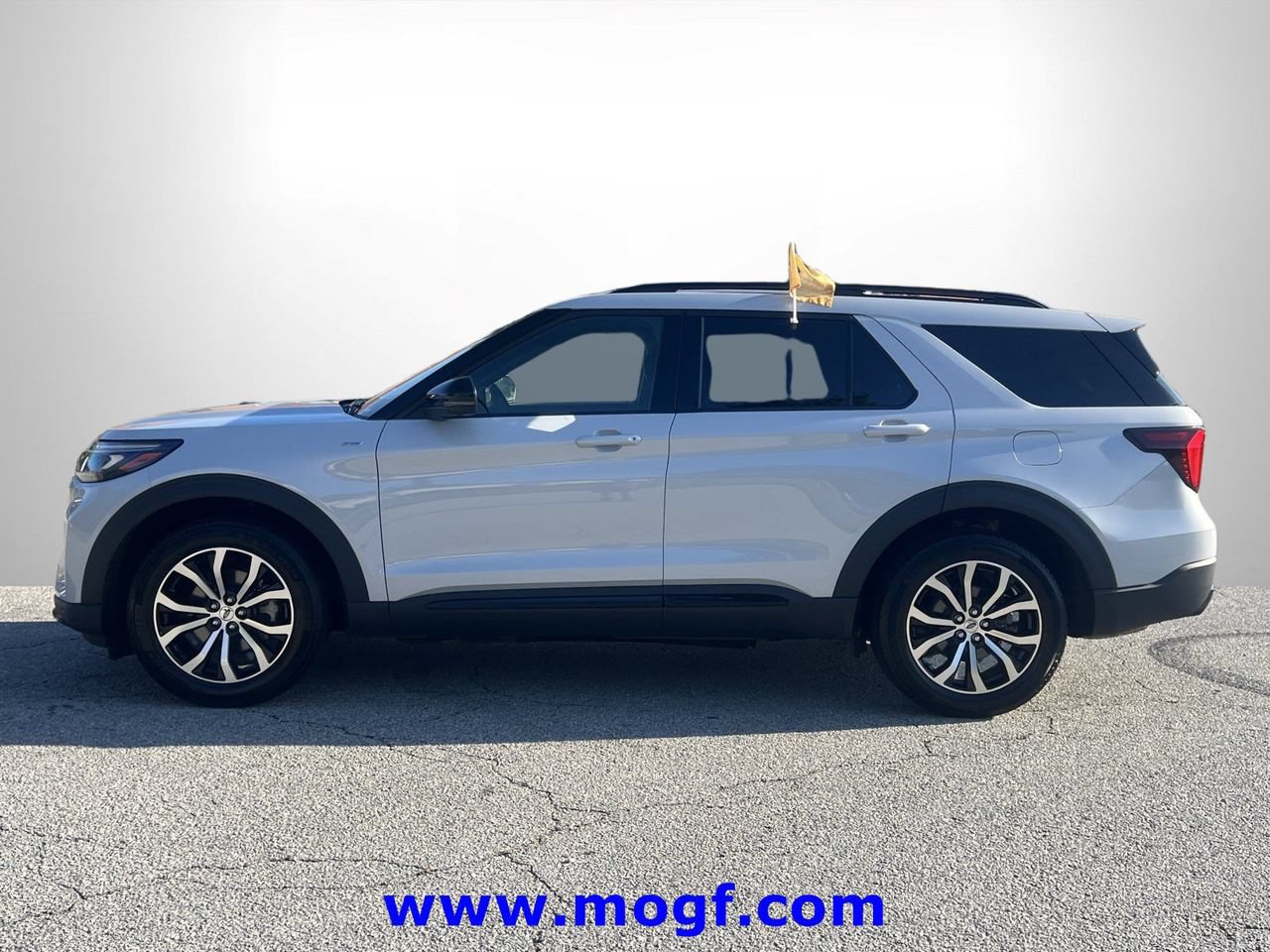 Certified 2026 Ford Explorer ST-Line AWD/4WD image 24
