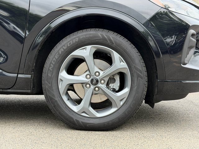 Certified 2023 Ford Escape ST-Line w/ Tech Pack #1 AWD/4WD image 31