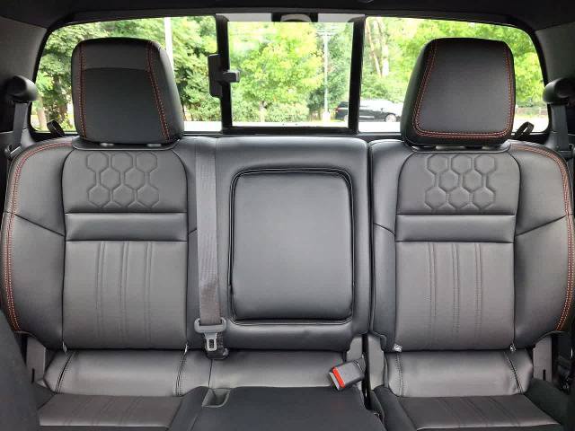 Used 2023 Nissan Frontier PRO-4X w/ Pro-4X Premium Package AWD/4WD image 13