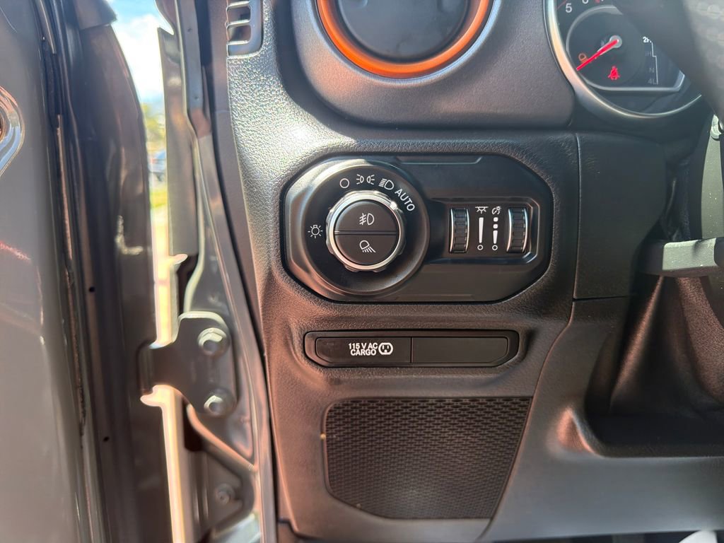 Used 2021 Jeep Gladiator Mojave w/ LED Lighting Group AWD/4WD image 15