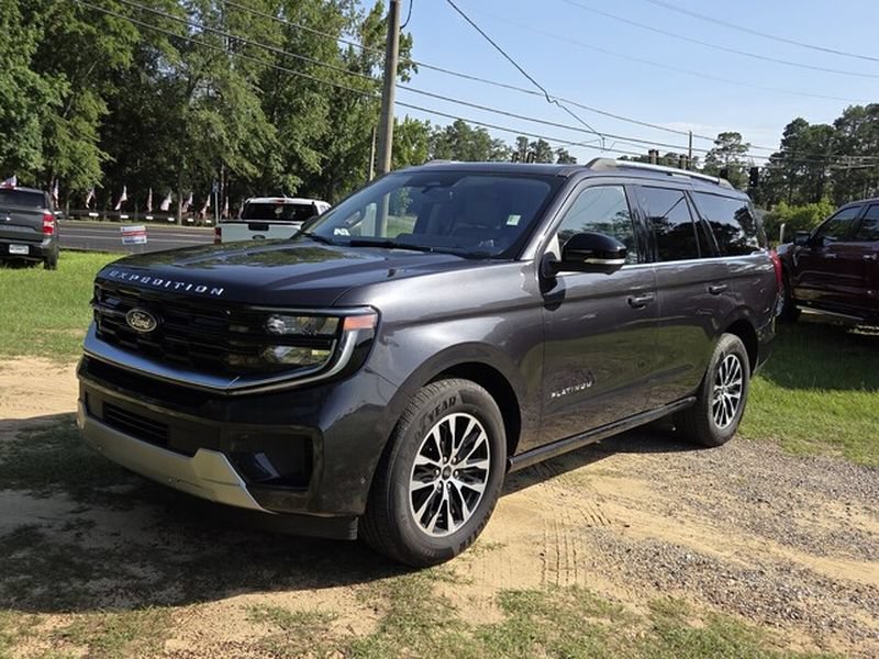 Certified 2025 Ford Expedition Platinum AWD/4WD image 4