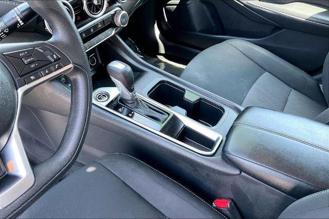 Used 2024 Nissan Sentra SV FWD image 15