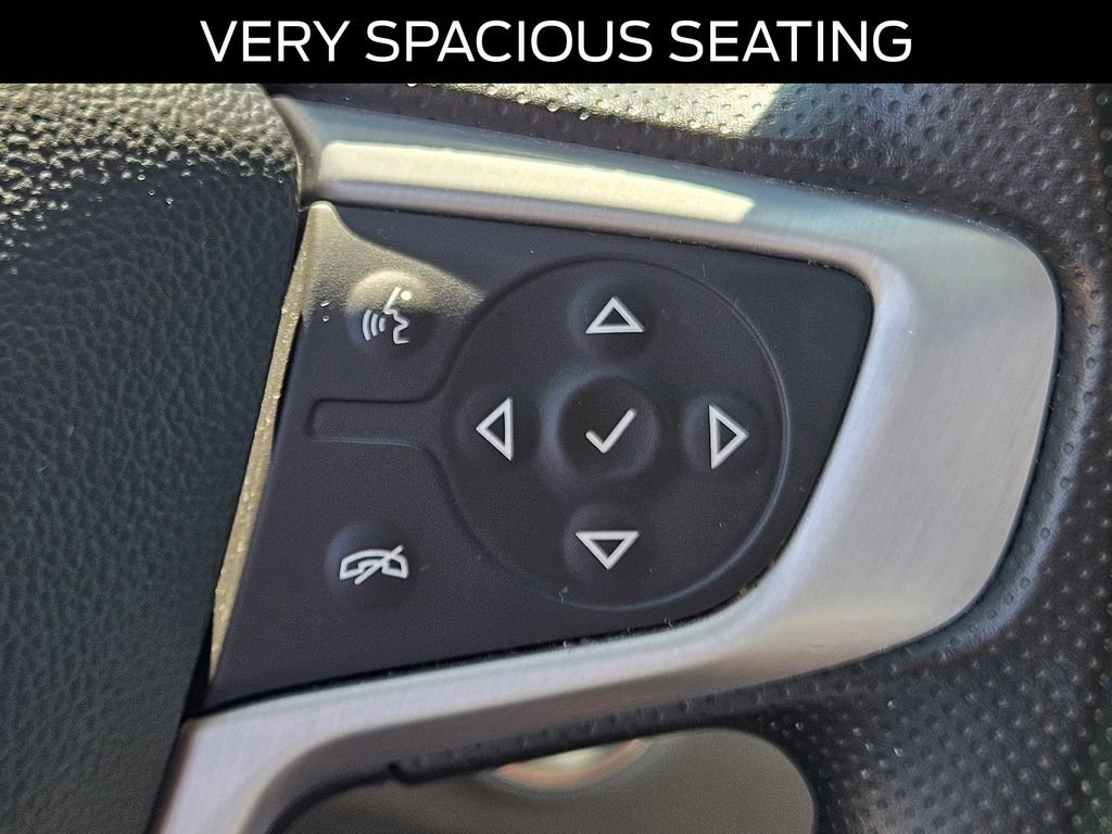 Used 2023 GMC Terrain SLE w/ Driver Convenience Package FWD image 28