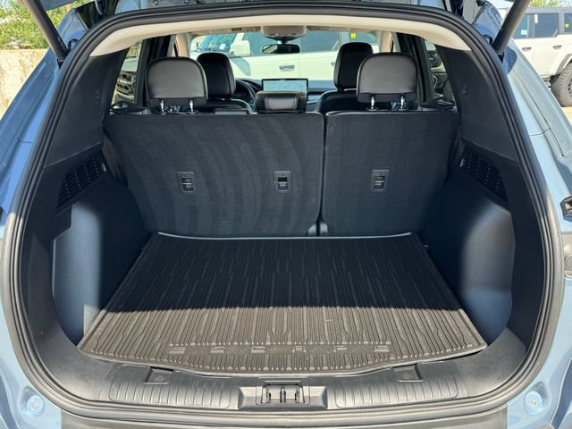 Certified 2025 Ford Escape SE FWD image 18