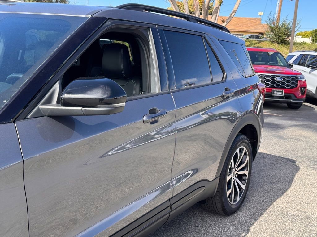 Certified 2021 Ford Explorer ST w/ Equipment Group 401A image 8