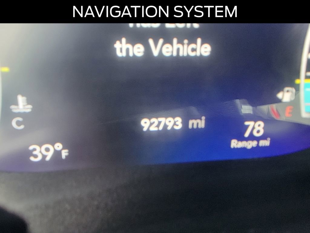 Used 2017 Chrysler Pacifica Limited image 22