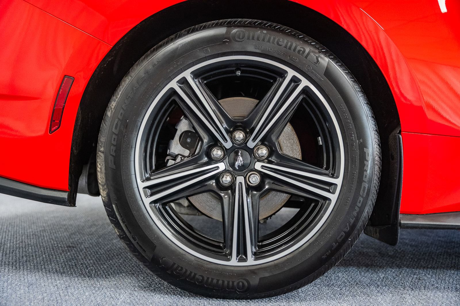 Certified 2025 Ford Mustang Premium image 21