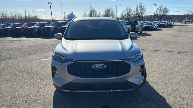 Certified 2023 Ford Escape Platinum image 9