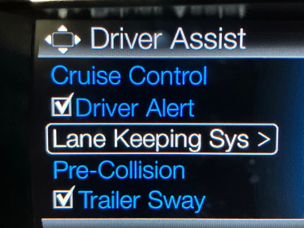 Certified 2018 Ford Explorer XLT w/ Equipment Group 202A image 25