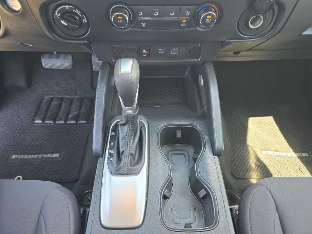 Used 2022 Nissan Frontier S w/ Technology Package AWD/4WD image 13