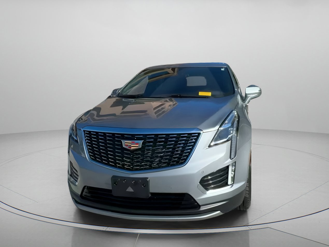 Used 2025 Cadillac XT5 Premium Luxury image 2