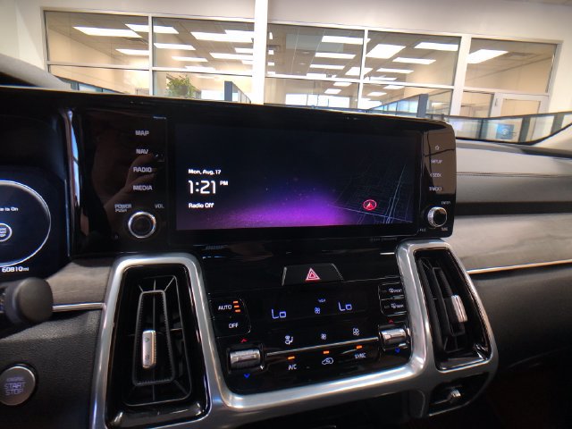 Used 2023 Kia Sorento SX Prestige AWD/4WD image 13
