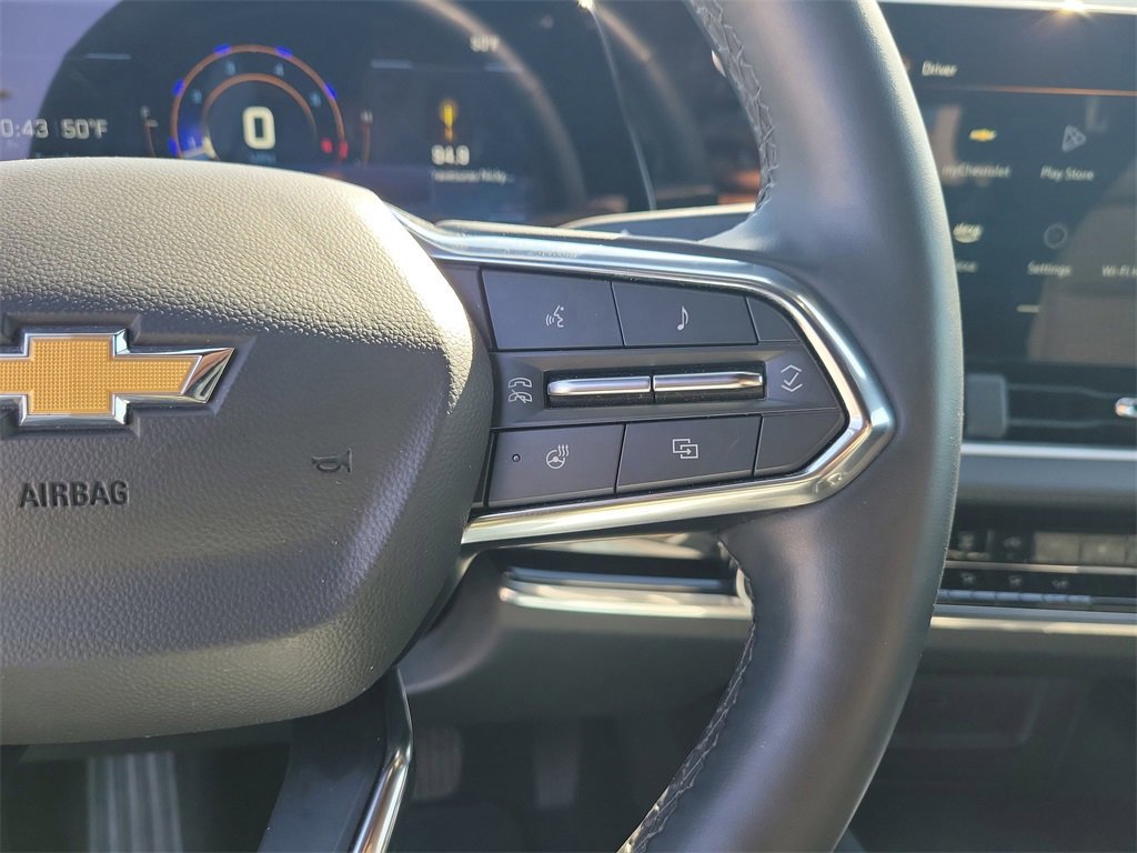 Used 2025 Chevrolet Equinox LT image 18