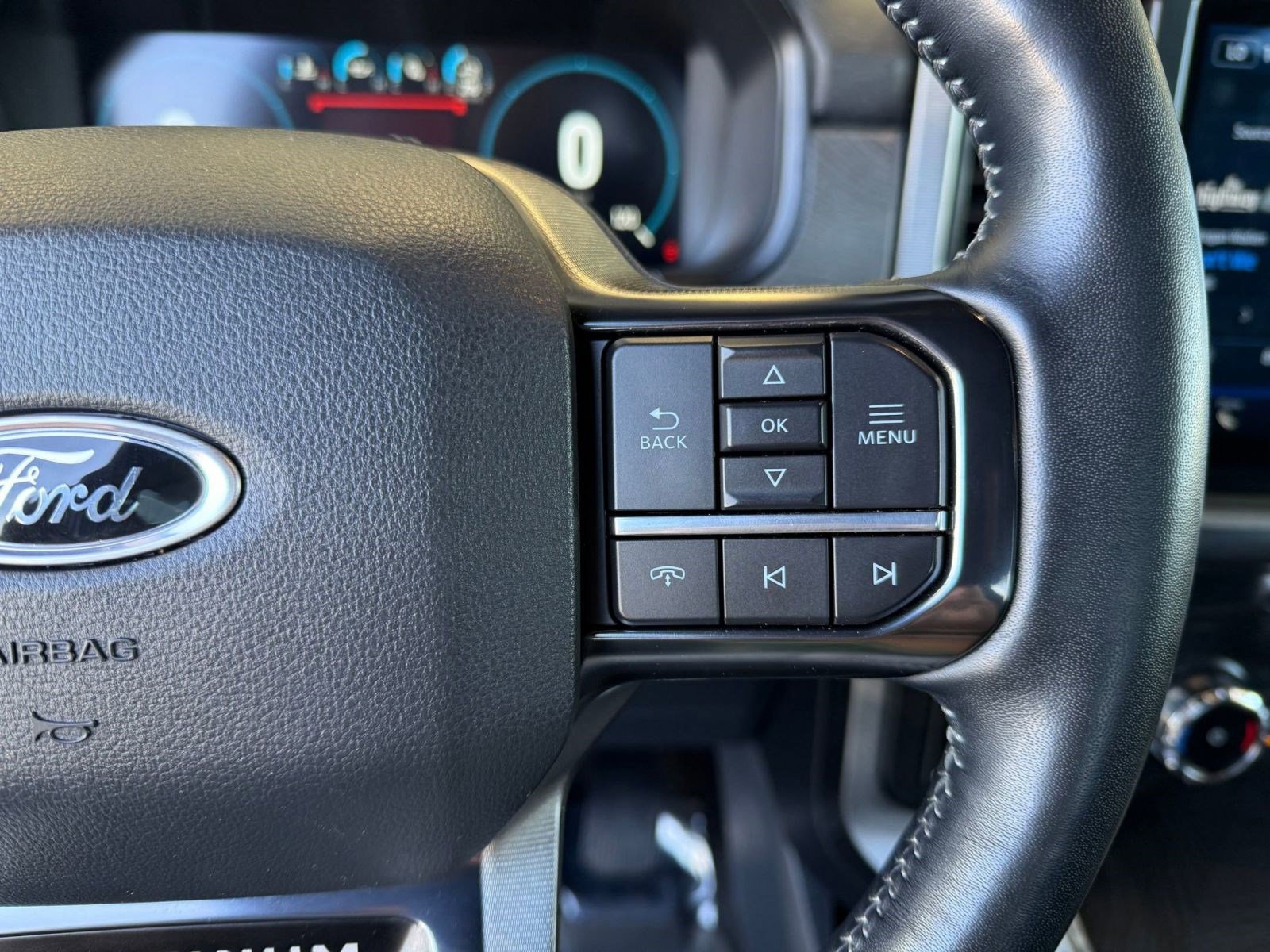 Certified 2022 Ford F150 Platinum w/ Equipment Group 701A High image 27