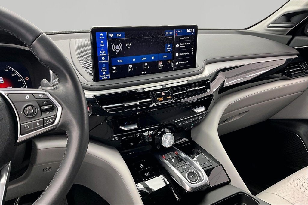 Used 2025 Acura MDX w/ Technology Package FWD image 6