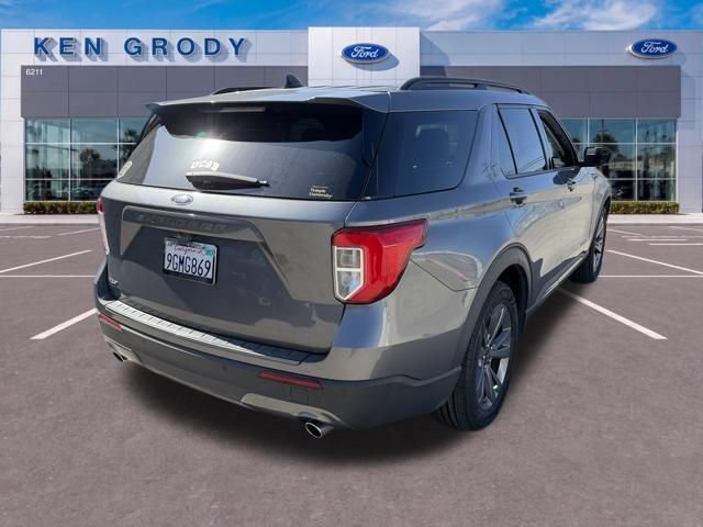 Certified 2023 Ford Explorer XLT w/ Equipment Group 202A RWD image 5