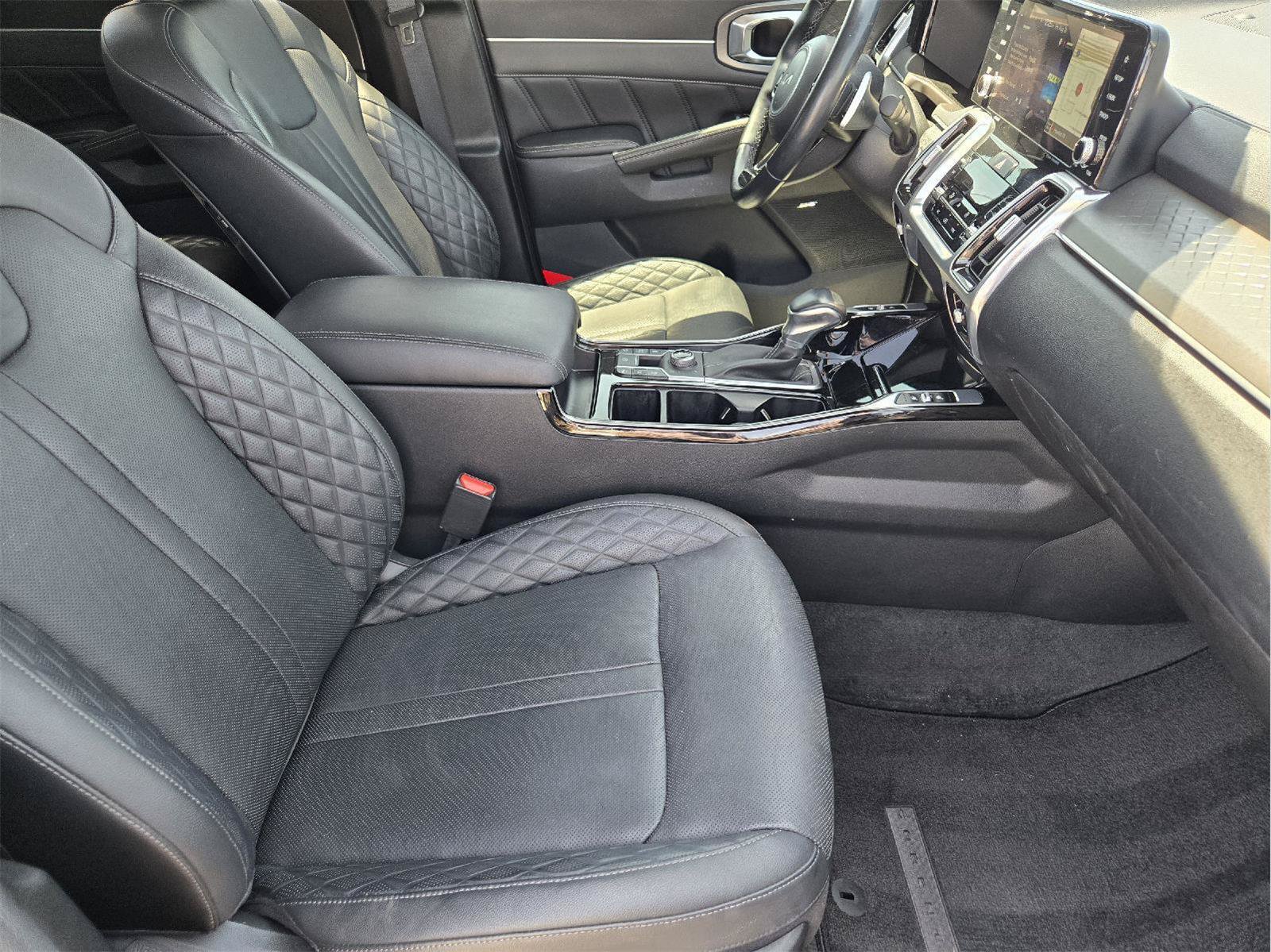 Used 2023 Kia Sorento SX AWD/4WD image 13