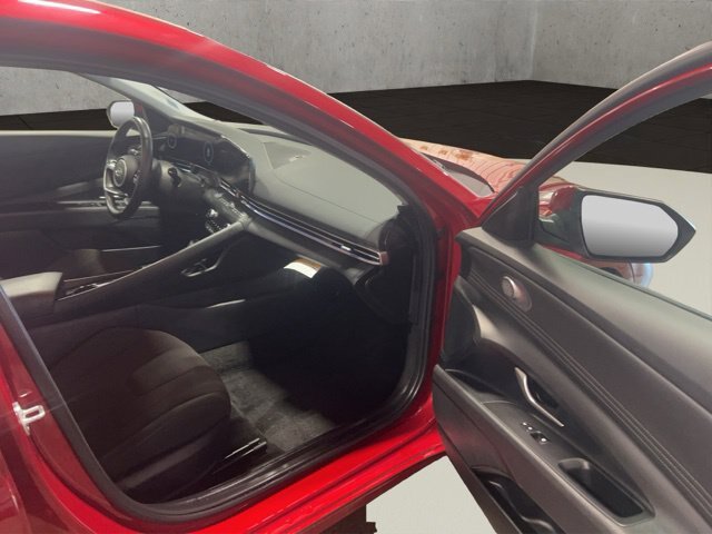Used 2025 Hyundai Elantra SEL FWD image 33