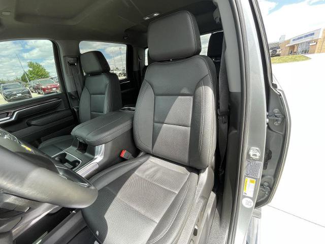 Used 2025 Chevrolet Silverado 2500 LTZ w/ LTZ Premium Package AWD/4WD image 17