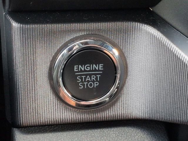 Certified 2025 Ford F250 Platinum w/ Tremor Off-Road Package AWD/4WD image 29