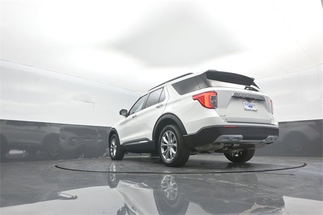 Certified 2021 Ford Explorer XLT w/ Equipment Group 202A image 30