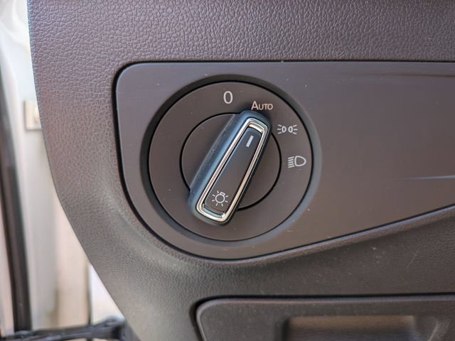 Used 2024 Volkswagen Tiguan SE AWD/4WD image 14