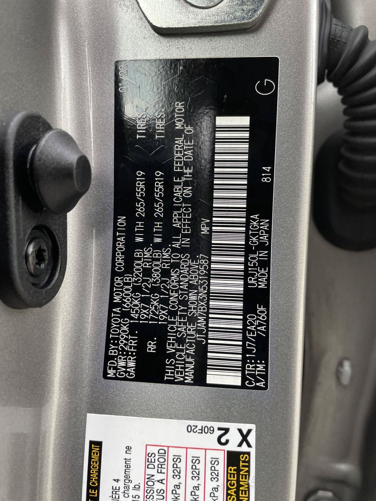 Used 2022 Lexus GX 460 Premium w/ Accessory Package AWD/4WD image 35