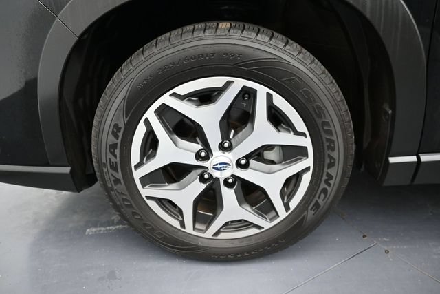 Used 2024 Subaru Forester Premium AWD/4WD image 9