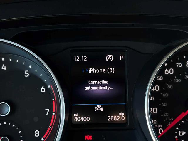 Used 2020 Volkswagen Tiguan SE w/ Panoramic Sunroof Package image 22