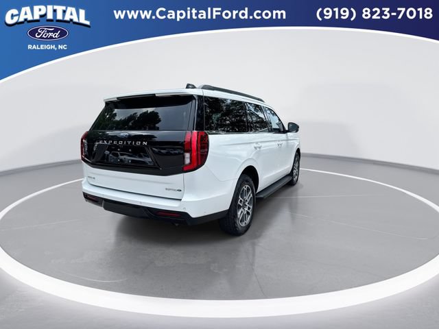 Certified 2025 Ford Expedition Active AWD/4WD image 8