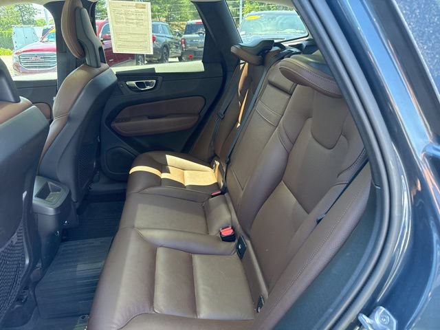 Used 2018 Volvo XC60 T5 Momentum w/ Convenience Package AWD/4WD image 18