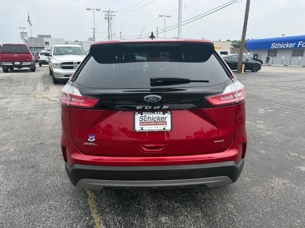 Certified 2024 Ford Edge SEL w/ Convenience Package AWD/4WD image 9