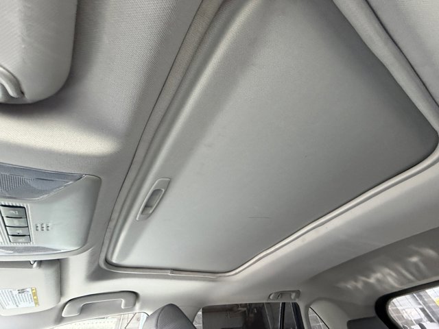 Used 2021 Toyota RAV4 XLE w/ Convenience Package image 34