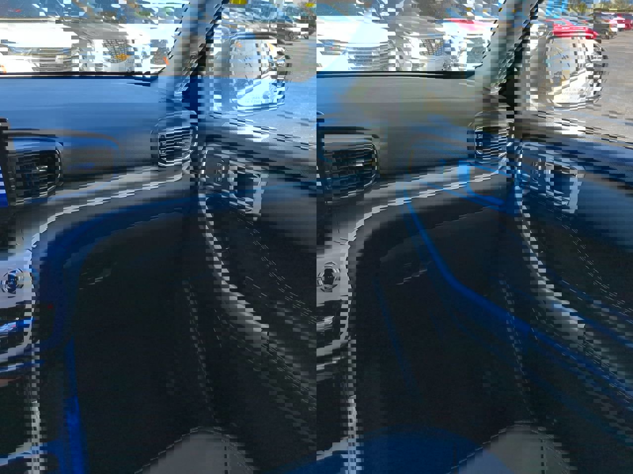 Certified 2022 Ford Explorer XLT w/ Equipment Group 202A image 17