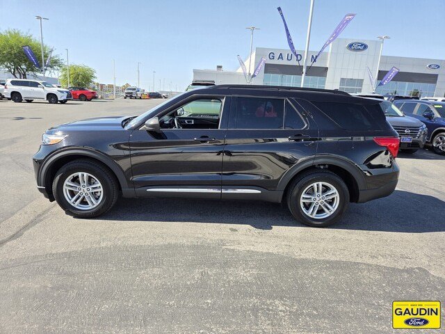 Certified 2022 Ford Explorer XLT w/ Equipment Group 202A AWD/4WD image 4